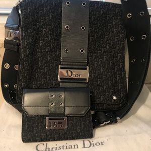 DIOR MAKE OFFER TODAY!! DIOR BAG /PURSE 🌷 NEW WALLET bag once sold as set
